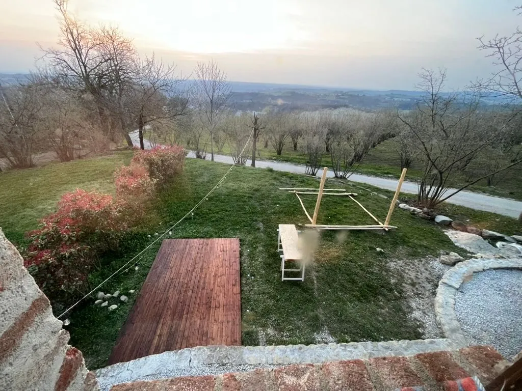 Die Pergola wird aufgestellt